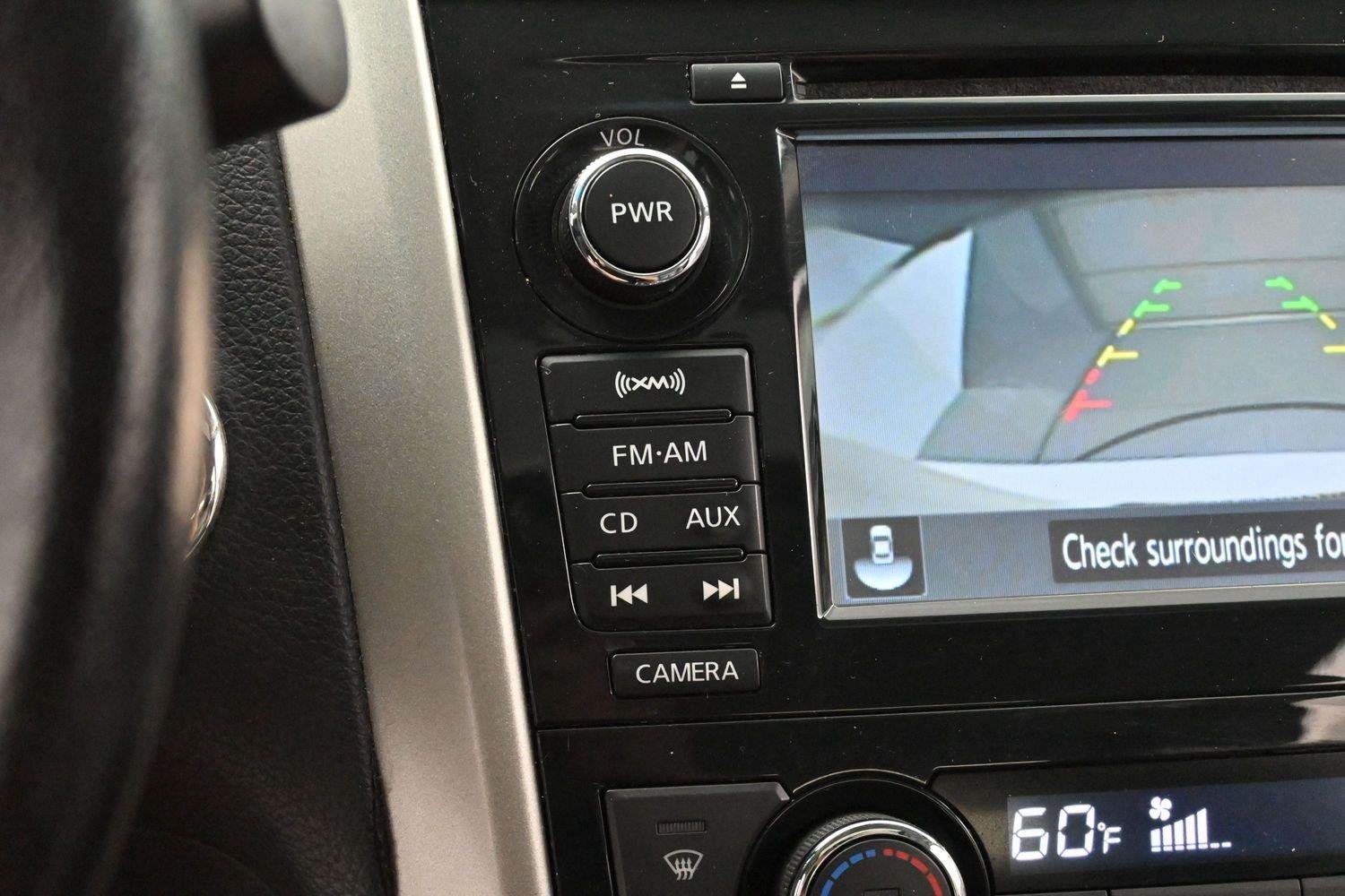 Used 2013 Pearl White Nissan 3.5 SL image 22