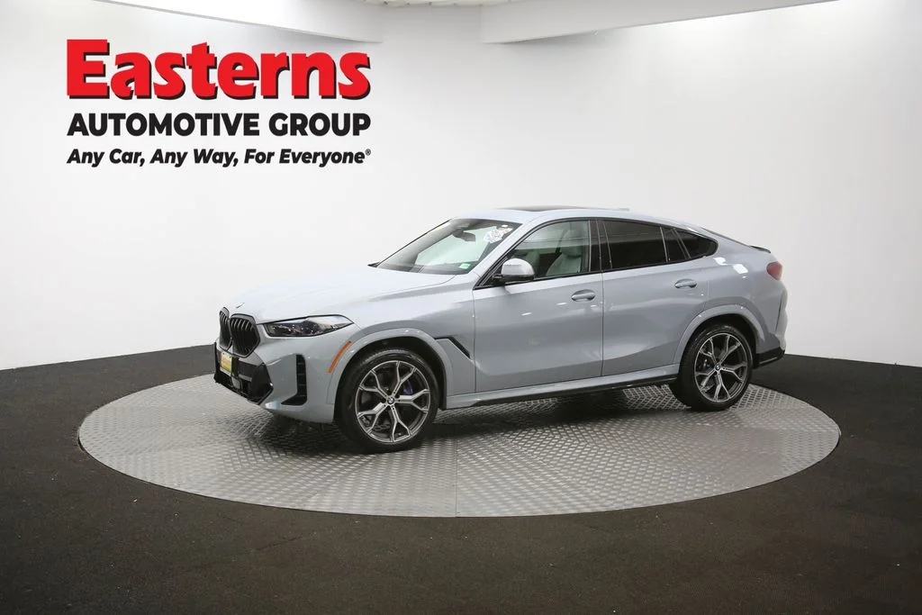 Used 2024 Gray BMW xDrive40i image 60