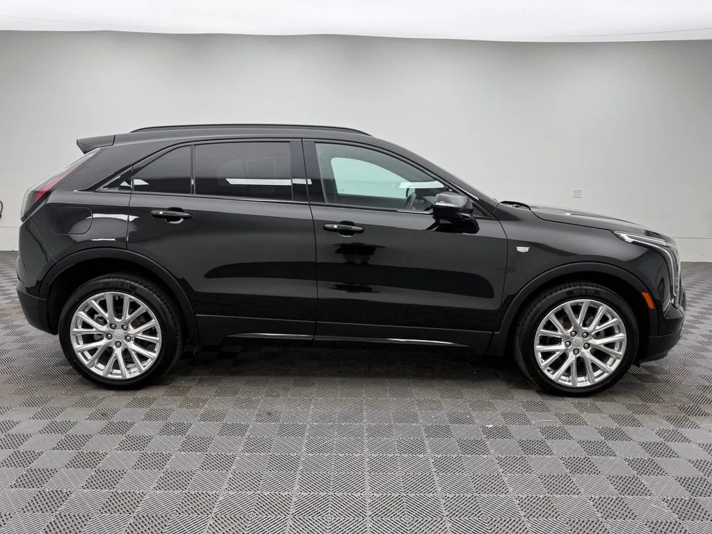 Used 2022 Black Cadillac Sport image 7