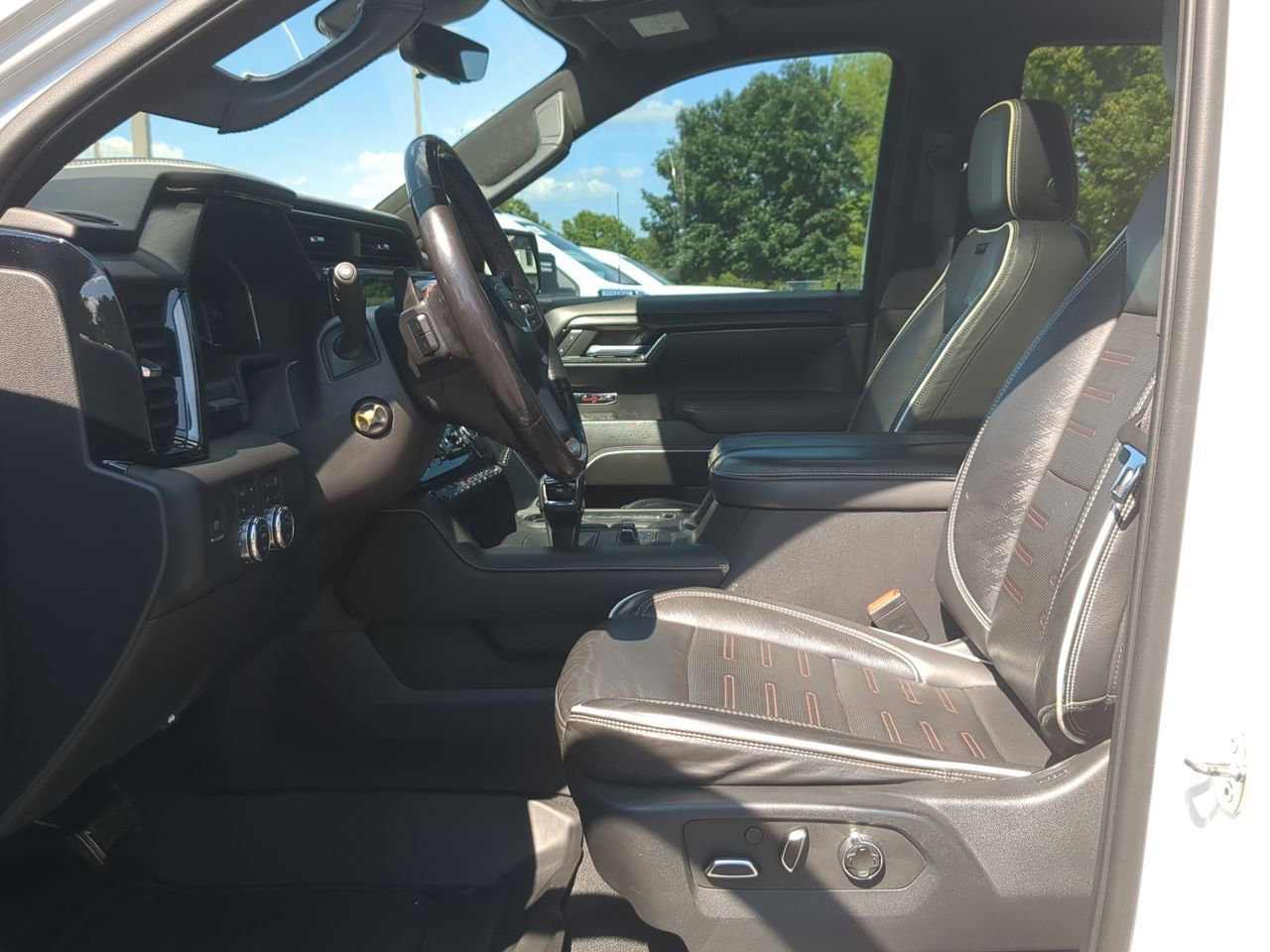 Used 2023 Summit White GMC AT4X image 20