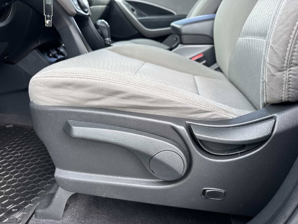 Used 2016 Gray Hyundai 2.4 Base image 13