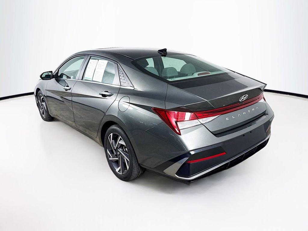 2025 Hyundai Elantra SEL - Photo 23