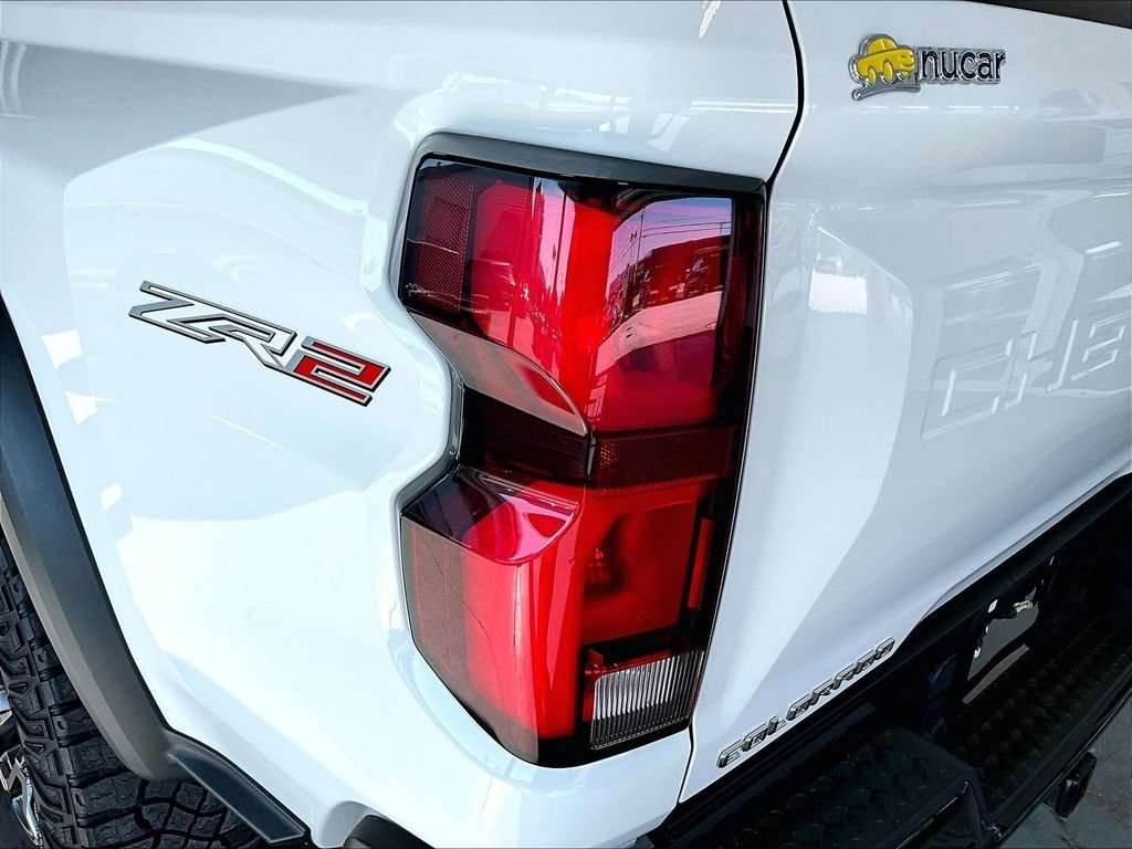 Used 2023 SUMMIT WHITE Chevrolet 4WD ZR2 image 33