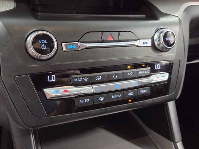 Used 2020 Silver Ford XLT image 23
