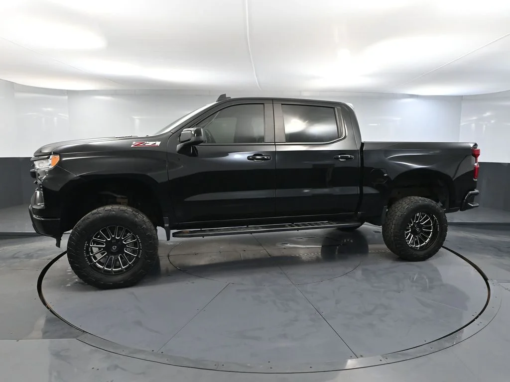 Certified Used 2022 Black Chevrolet RST image 12
