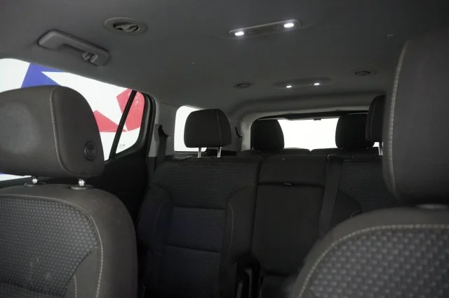 Used 2020 RED GMC SLE image 15