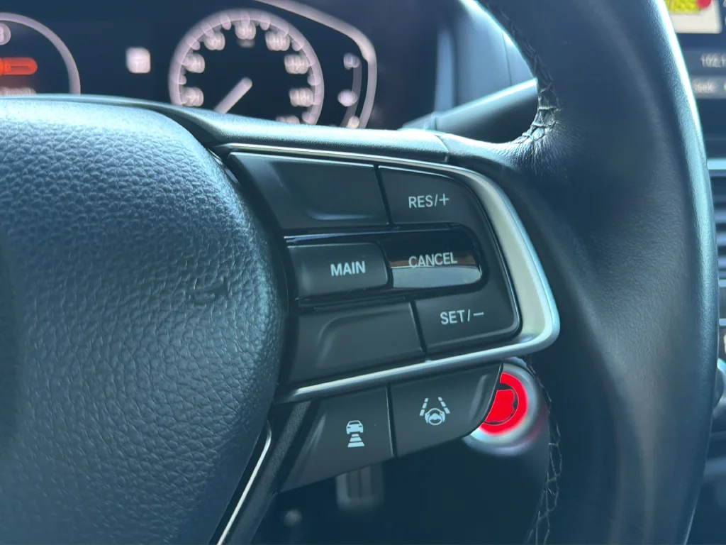 Used 2020  Honda Sport 2.0T image 17