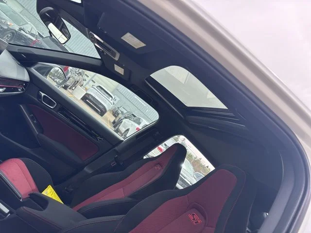 2025 Honda Civic Si - Photo 16