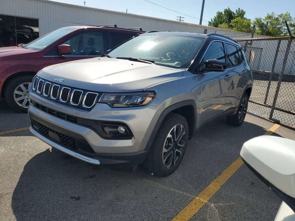2023 Jeep Compass Limited 4X4's photo