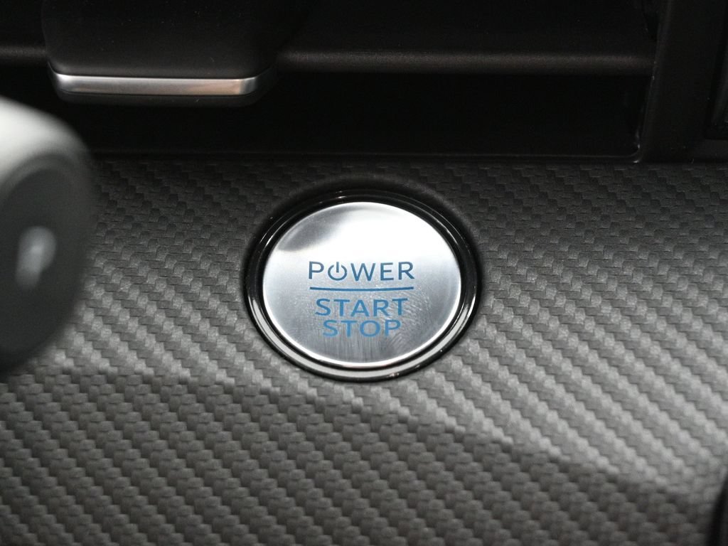 Used 2025 Blue Ford Select image 19