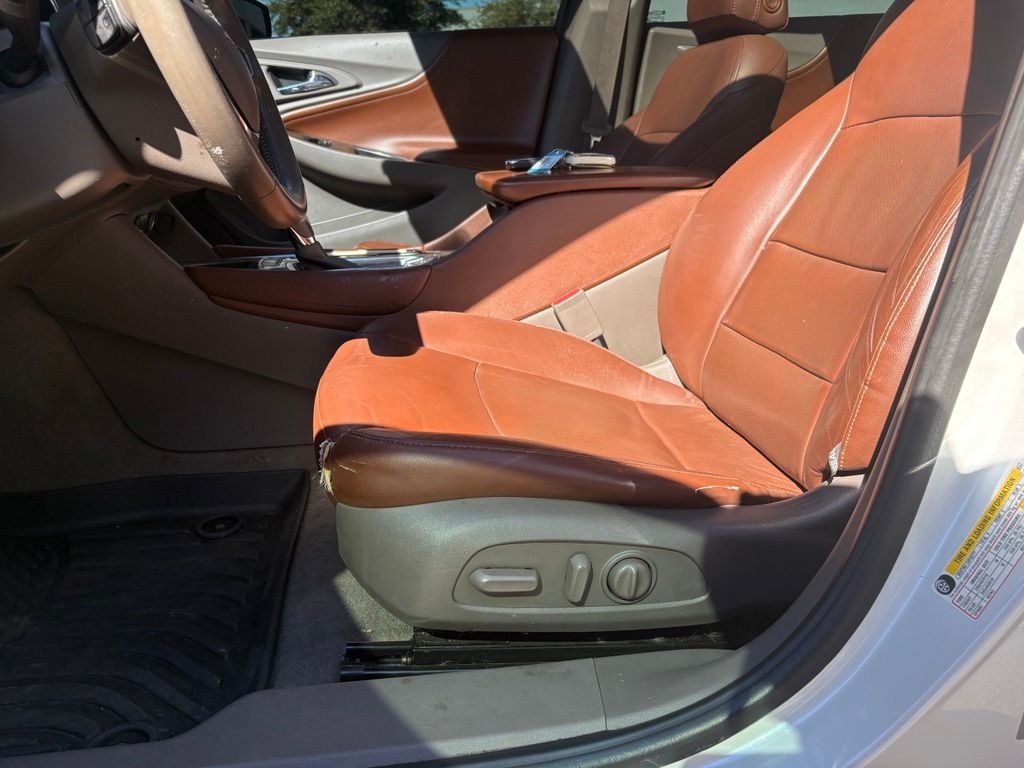 Used 2016 Beige Chevrolet Premier image 8