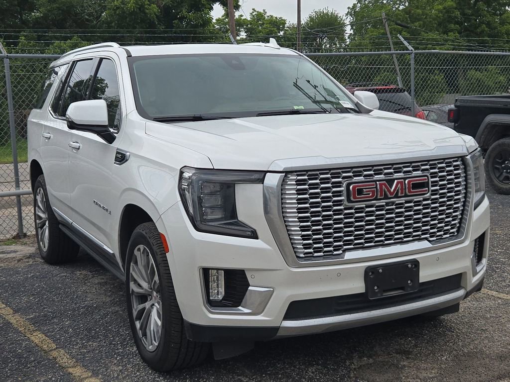 2021 GMC Yukon 4WD Denali's photo