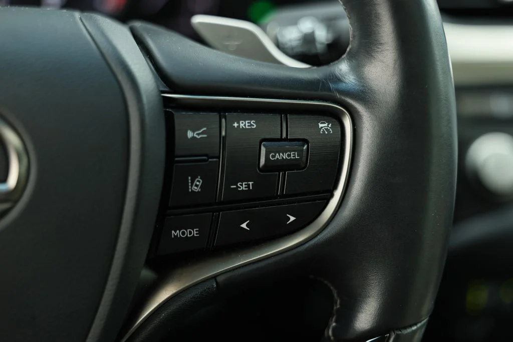 Used 2021 Obsidian Lexus 350 image 32