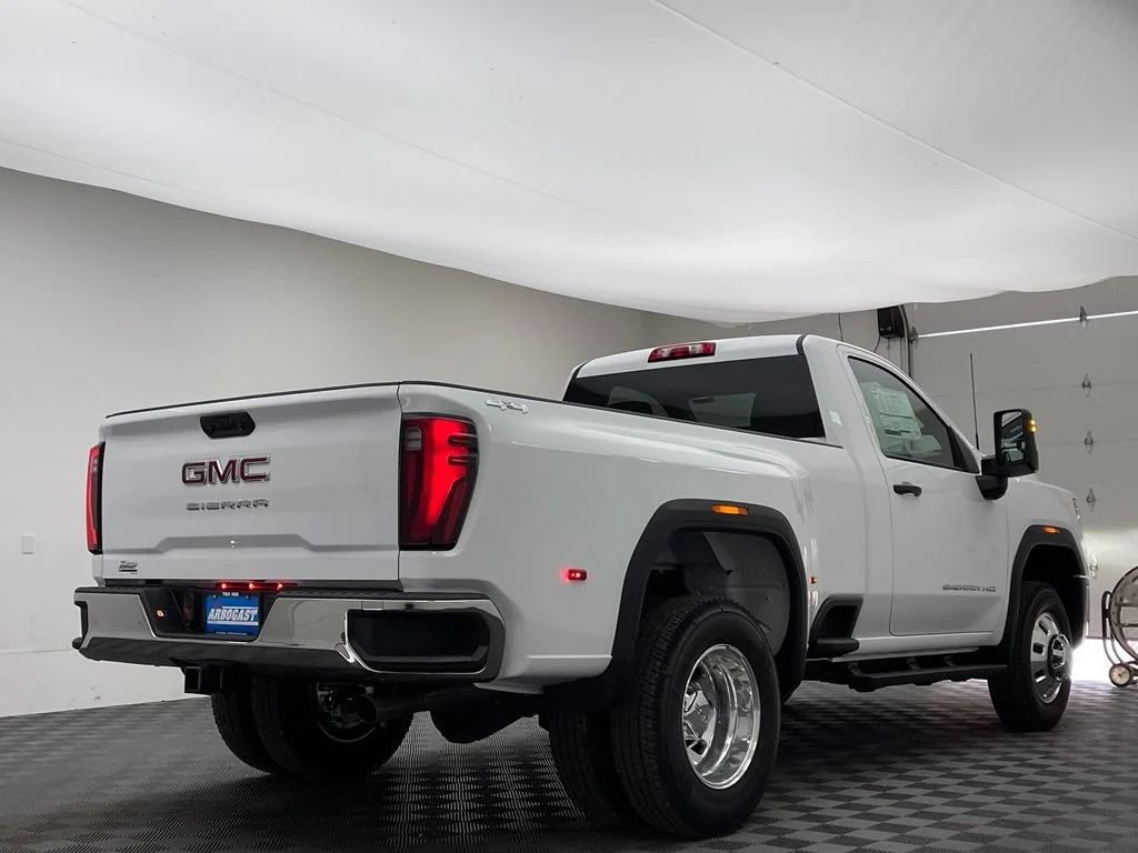 2026 GMC Sierra 3500HD Pro - Photo 6