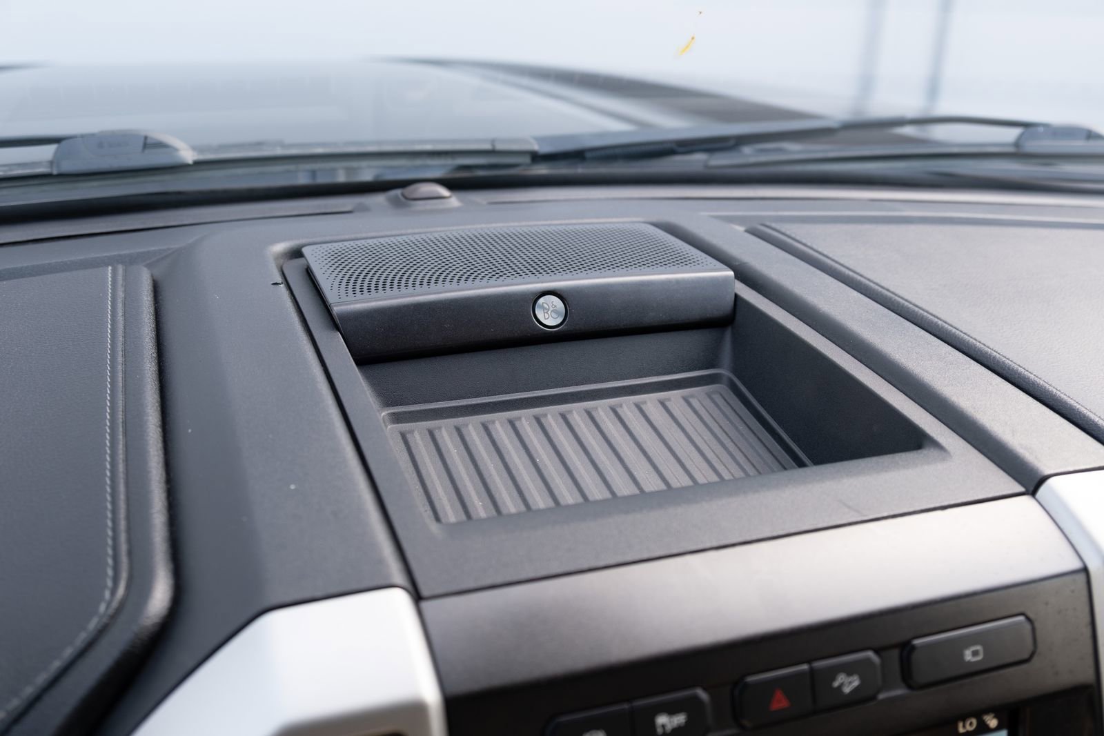 Used 2019  Ford Lariat image 5