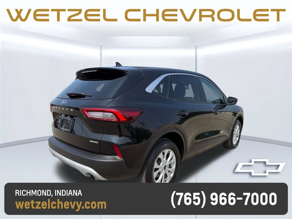 Used 2023 Black Ford Active image 8