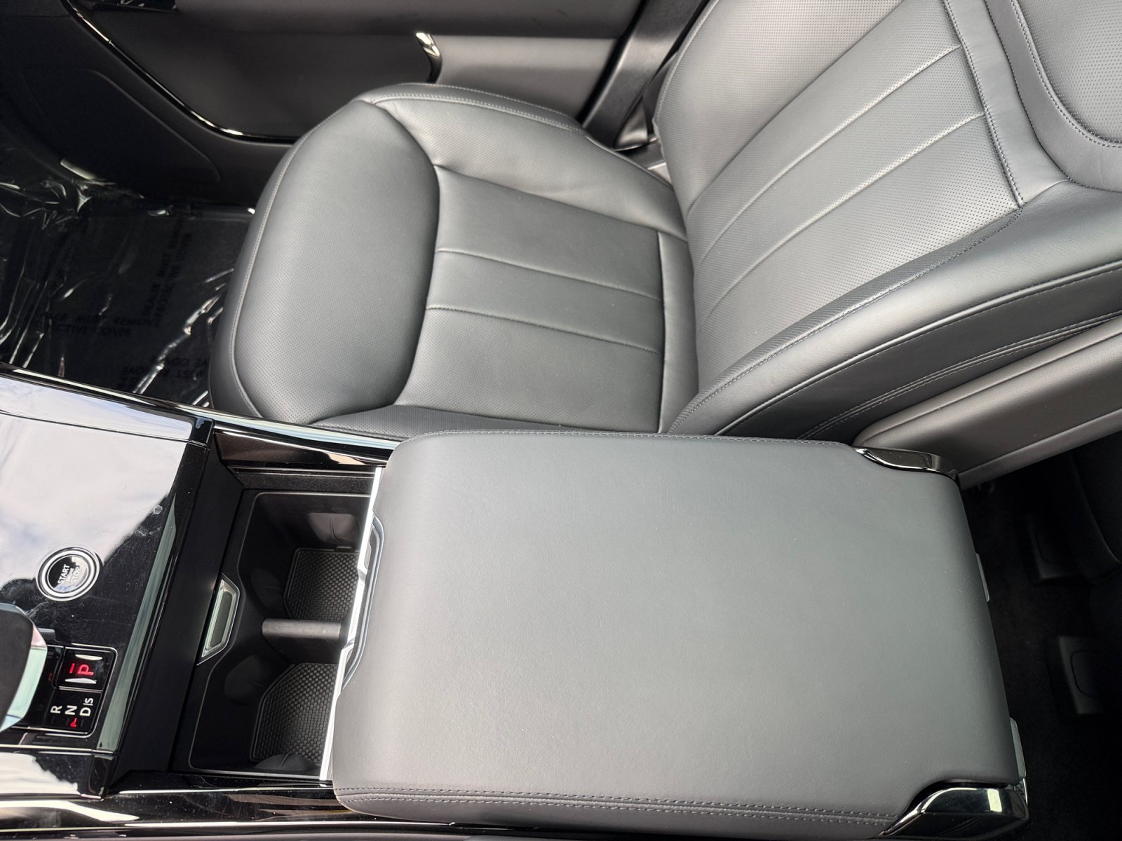 Used 2025 Black Land Rover Autobiography image 14