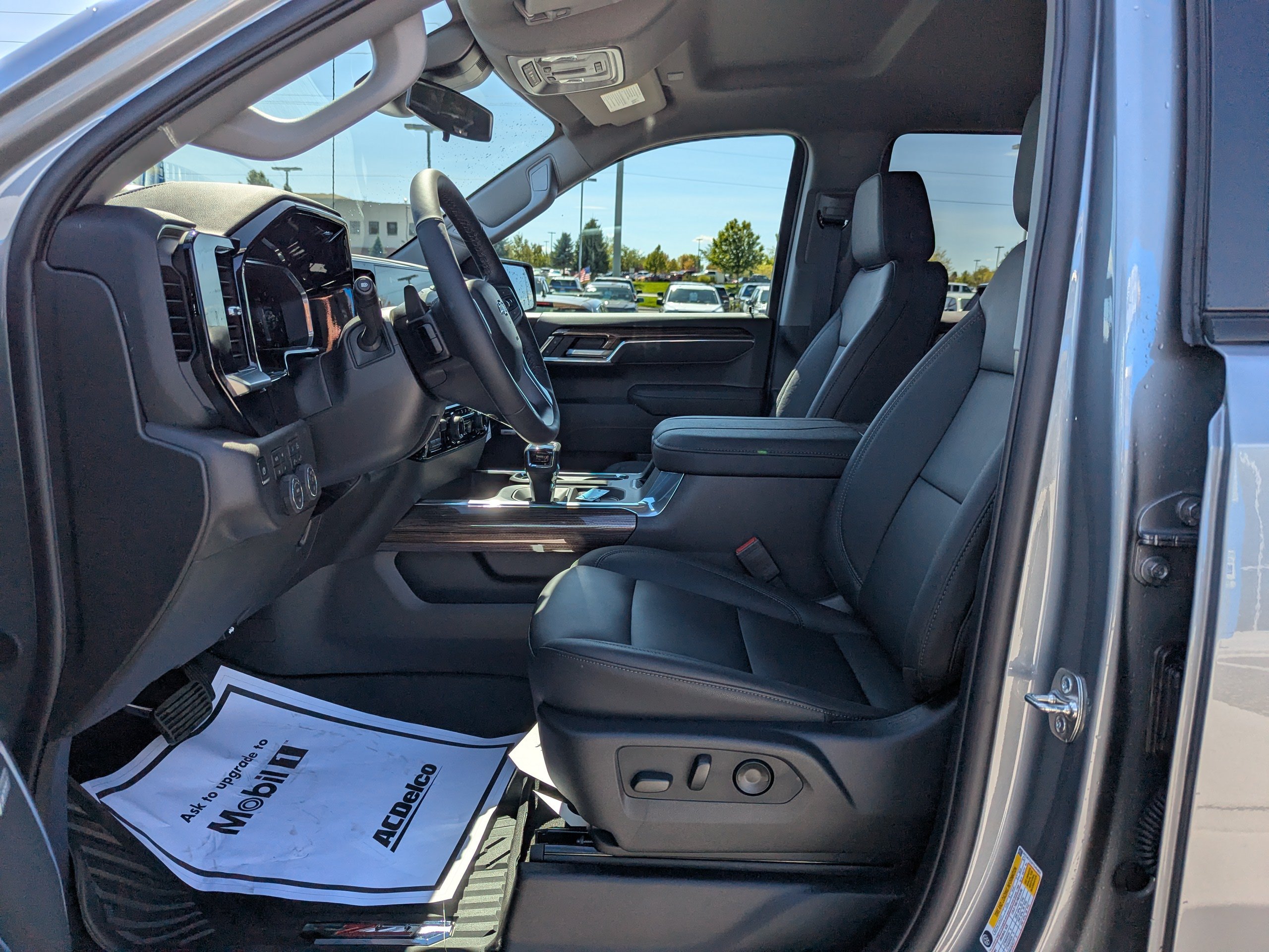 2026 Chevrolet Silverado 1500 LT Trail Boss - Photo 10