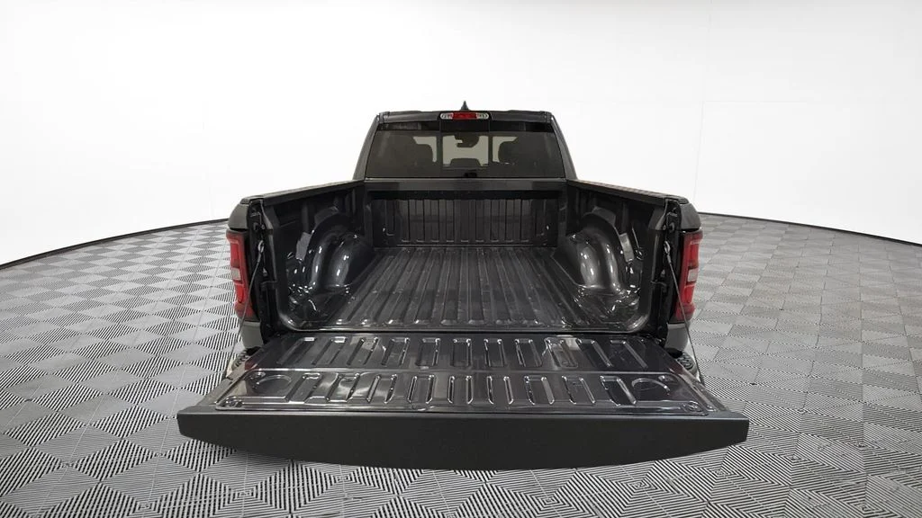 New 2026 Granite Crystal Metallic Clear-Coat Exterior Paint RAM Big Horn/Lone Star image 11