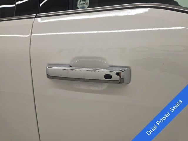 New 2026 Star White Metallic Tri-Coat Ford F-350® King Ranch® image 8