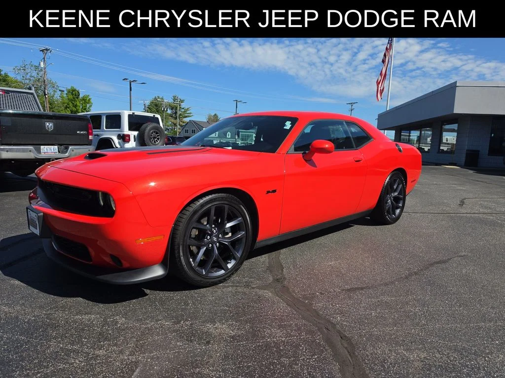 2023 Dodge Challenger R/T's photo