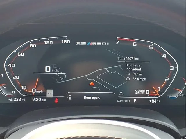 Used 2021 White BMW M50i image 13