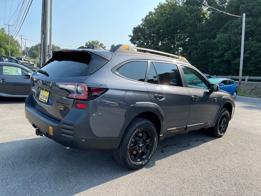 Used 2025 Gray Subaru Wilderness image 10