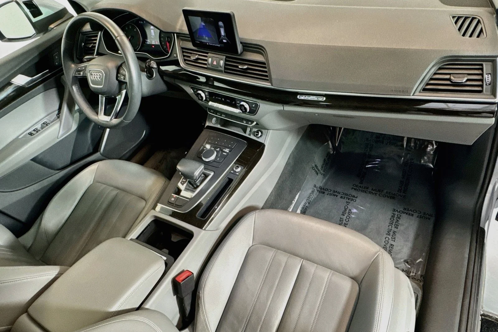 Used 2019 Silver Audi Premium image 30