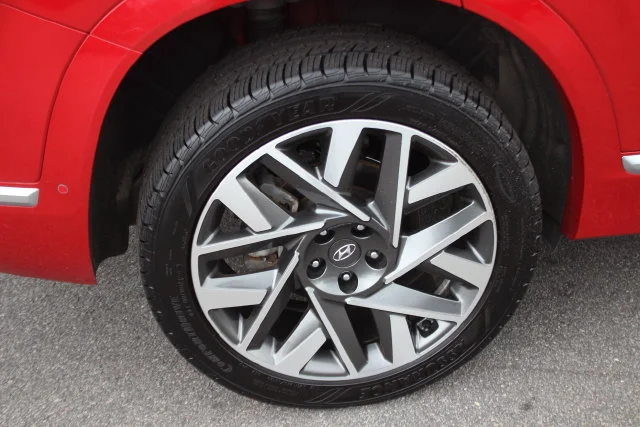Used 2023 Red Hyundai Calligraphy image 38