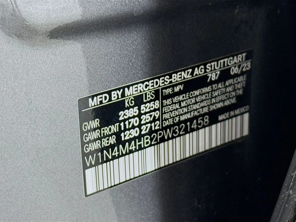 Certified Used 2023 Mountain Gray Metallic Mercedes-Benz GLB 250 image 31