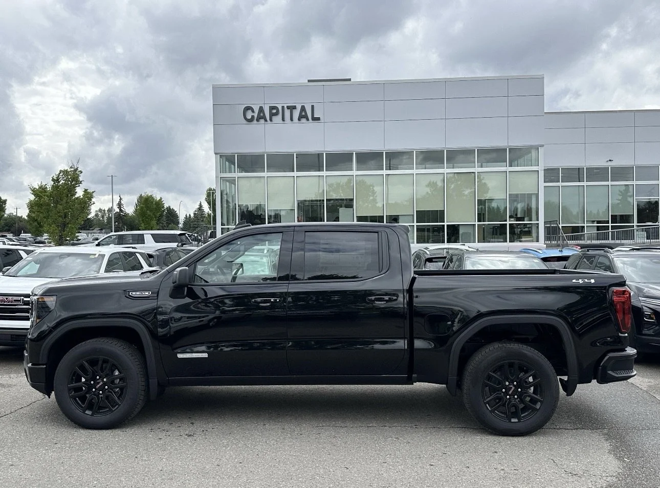New 2026 Onyx Black GMC Elevation image 4