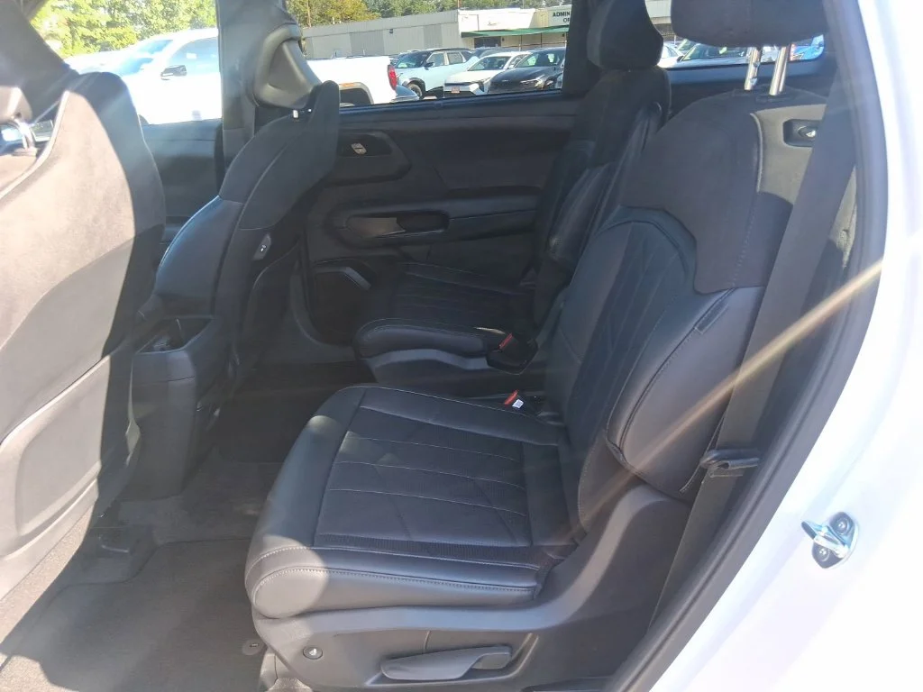 Certified Used 2027 White Kia X-Line SX-Prestige image 17
