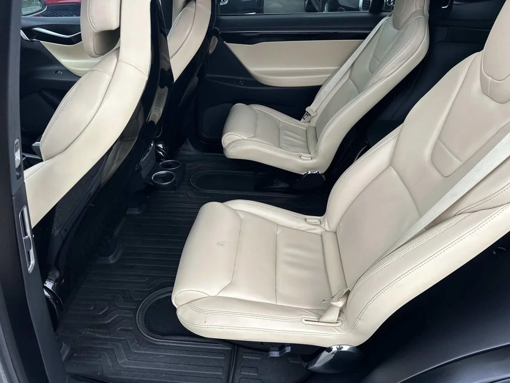 Used 2016 Black Tesla 60D image 15