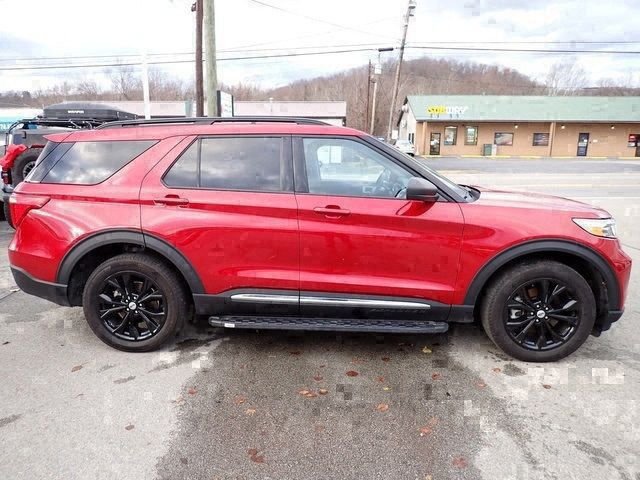 Used 2023 Red Ford XLT image 9