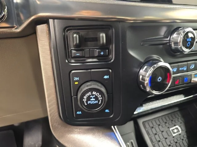 New 2026 Star White Metallic Tri-Coat Ford Platinum® image 35