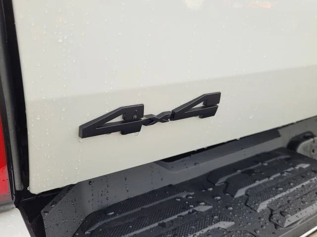 2025 Toyota Tundra SR5 - Photo 15
