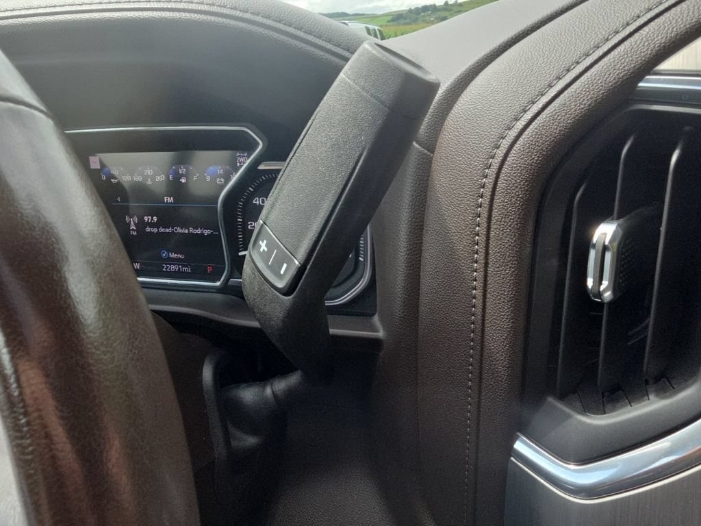 Used 2022 SUMMIT WHITE GMC Denali image 21