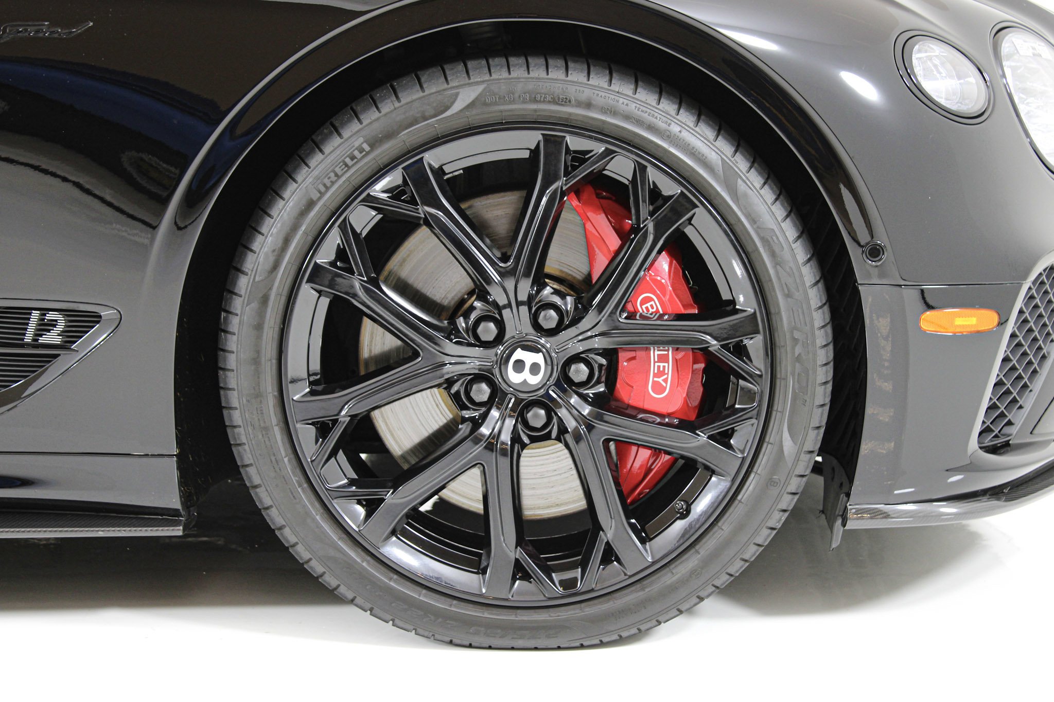 Used 2024 Black Bentley  image 20