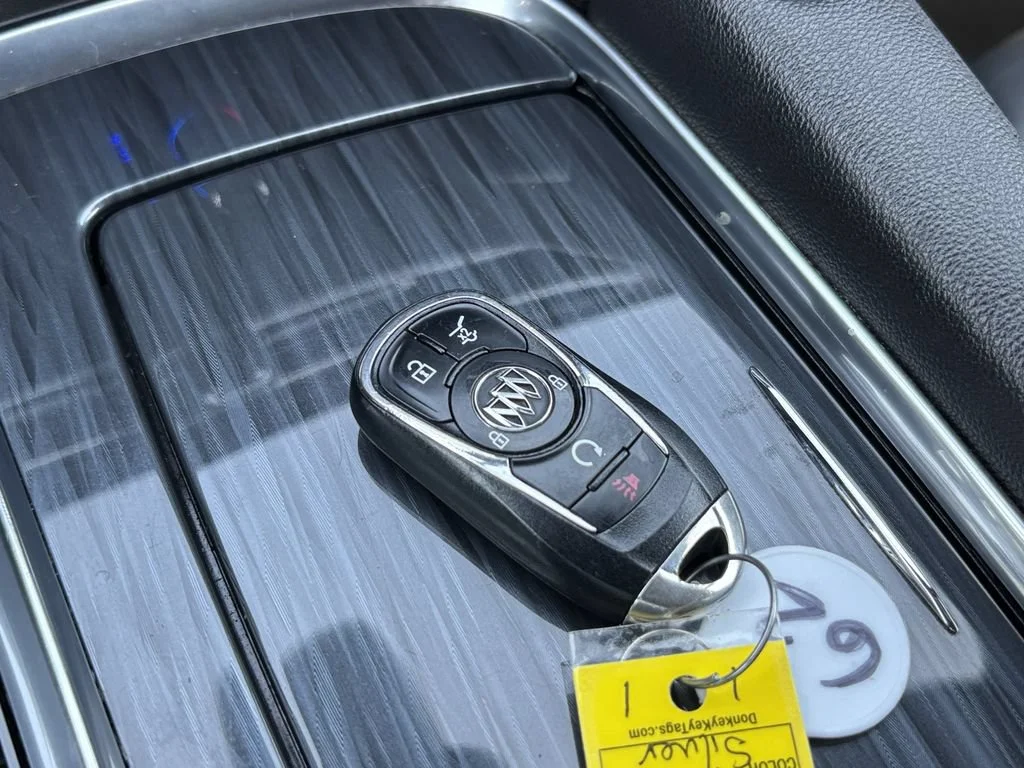 Used 2022 Includes Pitch Dark Night lower exterior accent color.) Buick Premium image 37