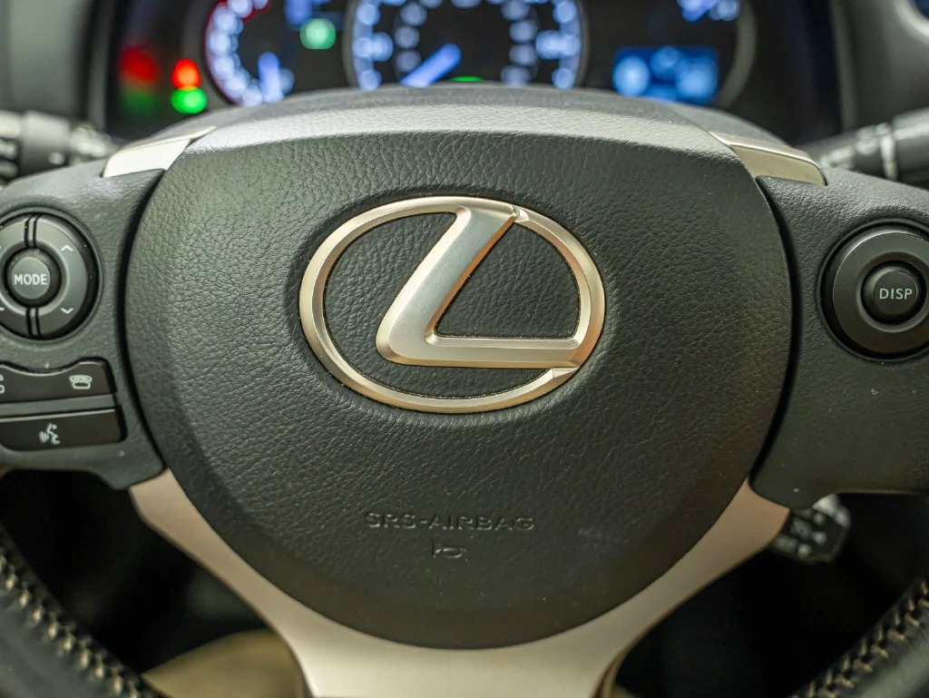 Used 2014 Pearl Lexus 200h image 29
