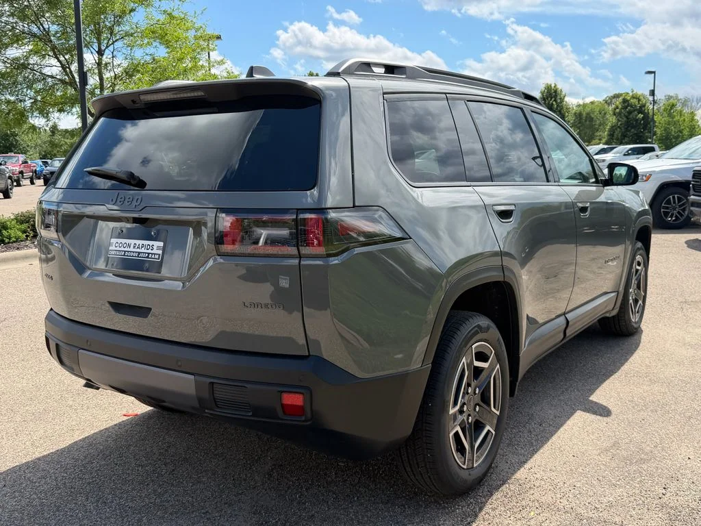 New 2026 Sting-Gray Clear-Coat Exterior Paint Jeep Laredo image 8
