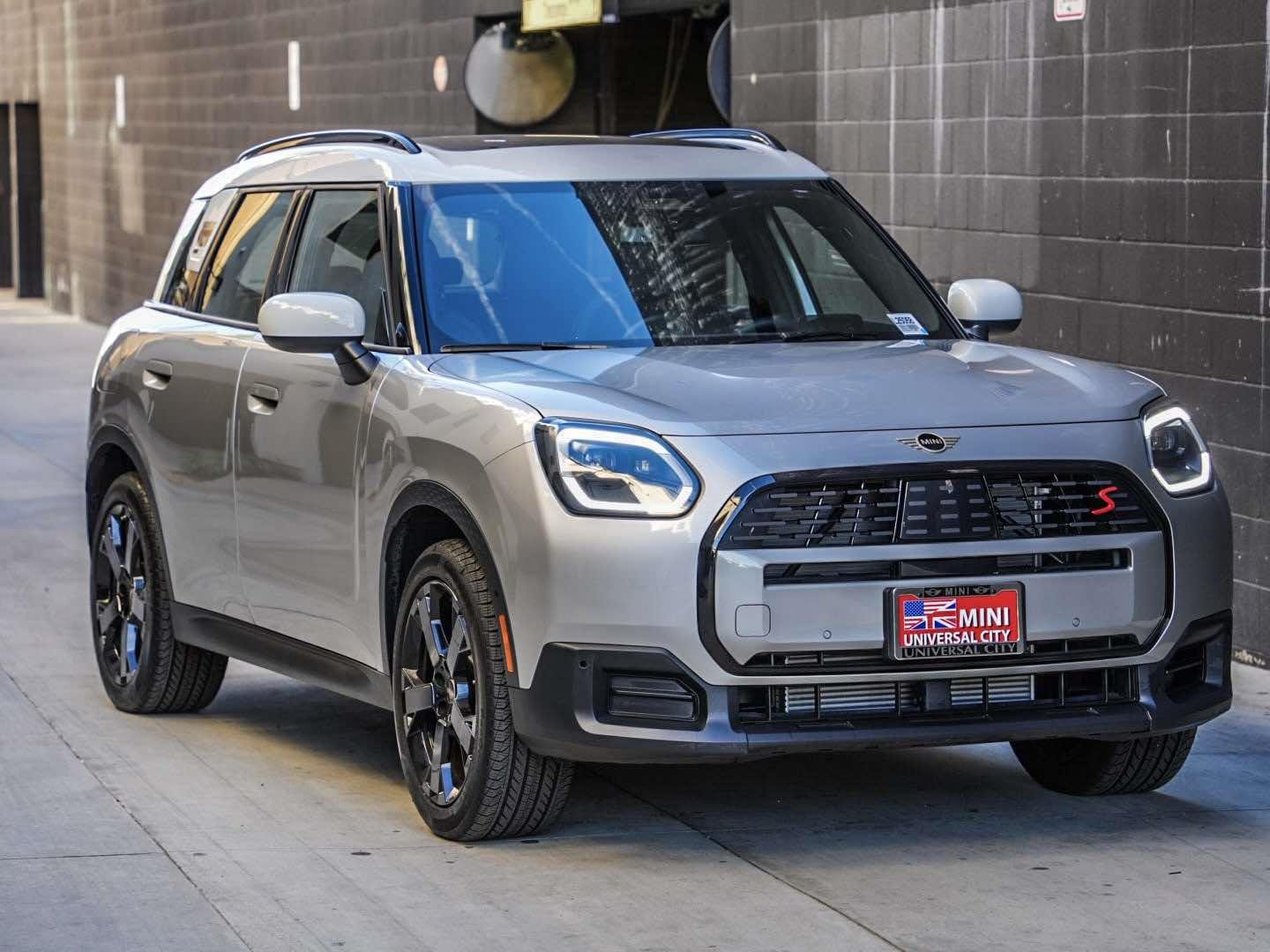 2025 MINI Countryman S ALL4's photo