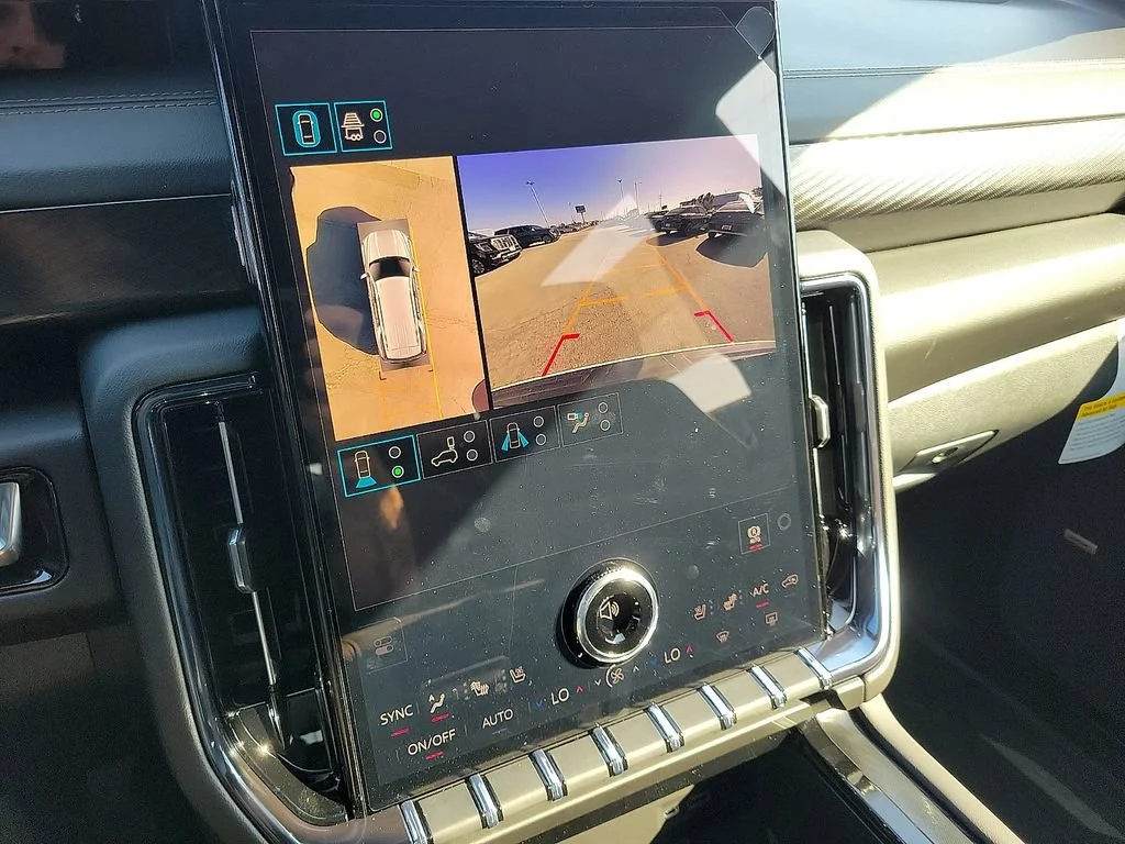 2026 GMC Yukon AT4 - Photo 21