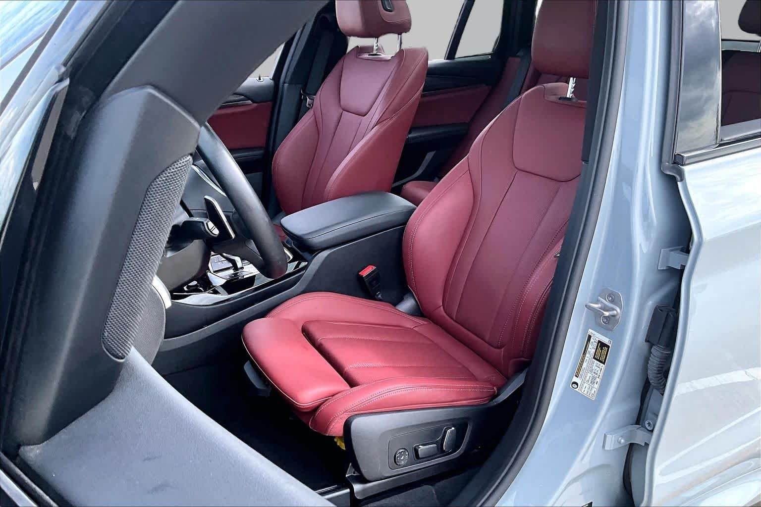 Used 2024 Brooklyn Grey Metallic BMW sDrive30i image 7