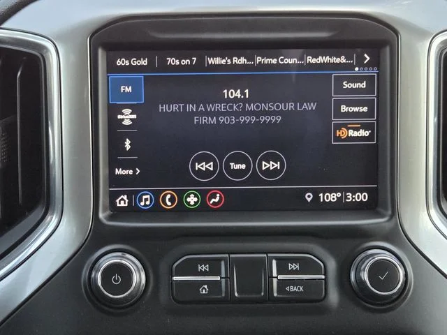 Used 2019 Summit White Chevrolet LT image 15