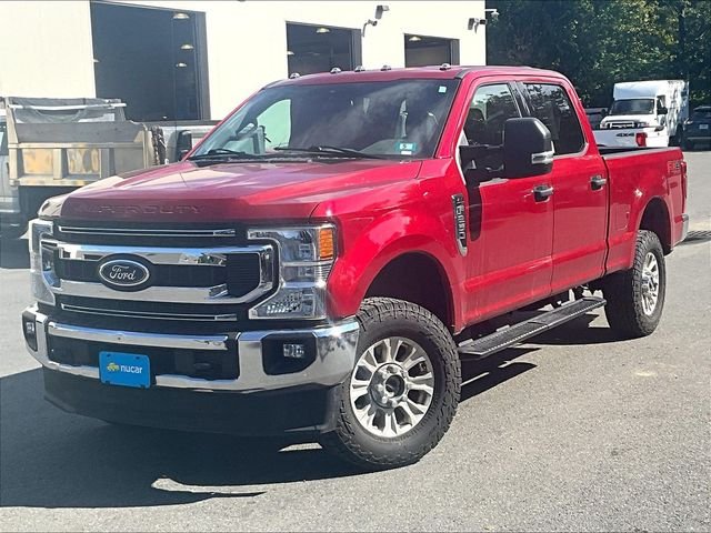 Used 2020 Red Metallic Ford XLT image 2
