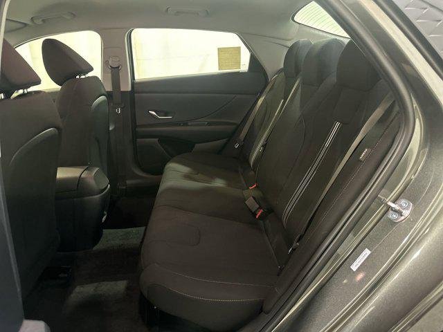 2026 Hyundai Elantra Blue - Photo 18