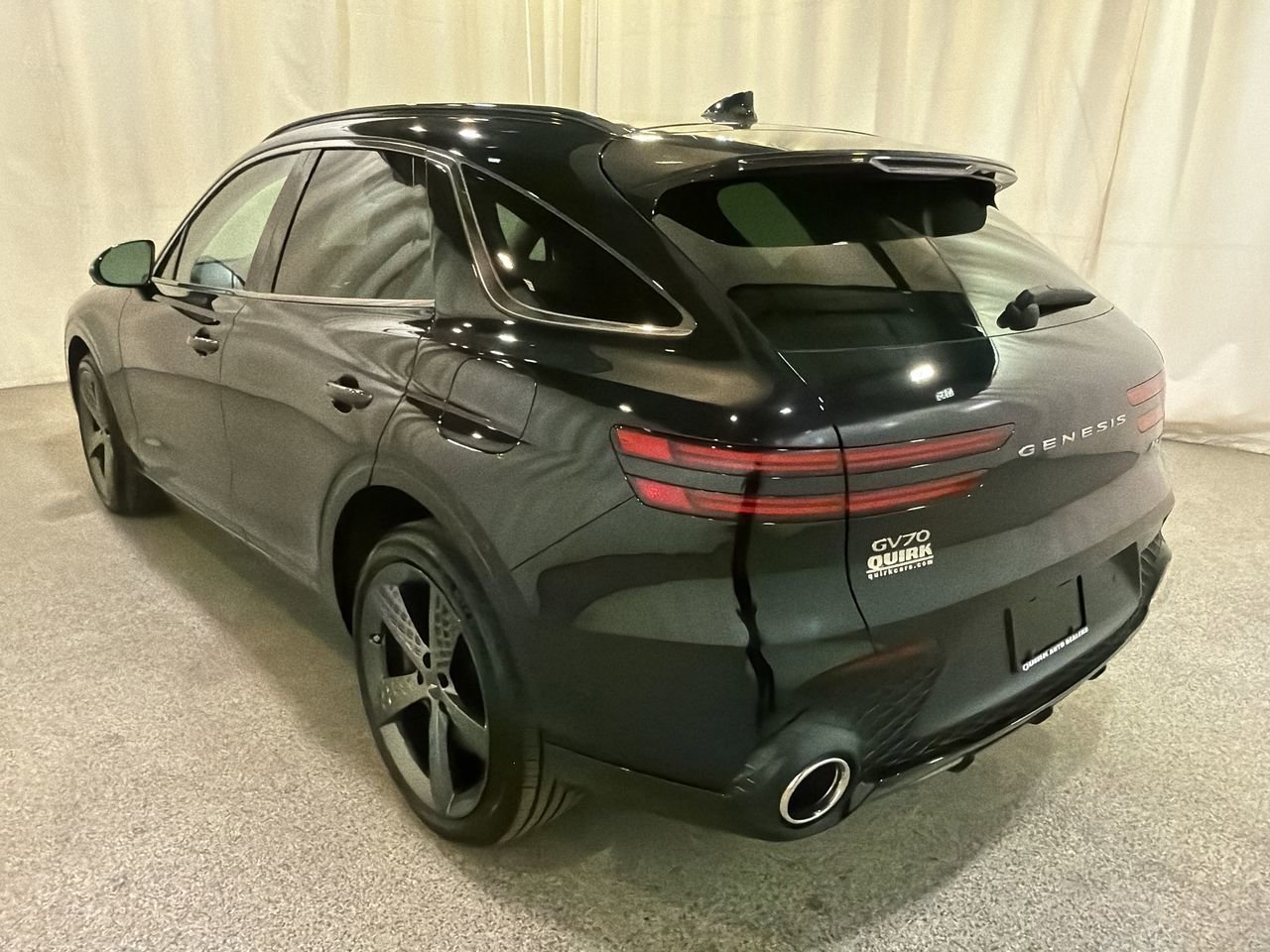 2025 GENESIS GV70 Sport - Photo 9