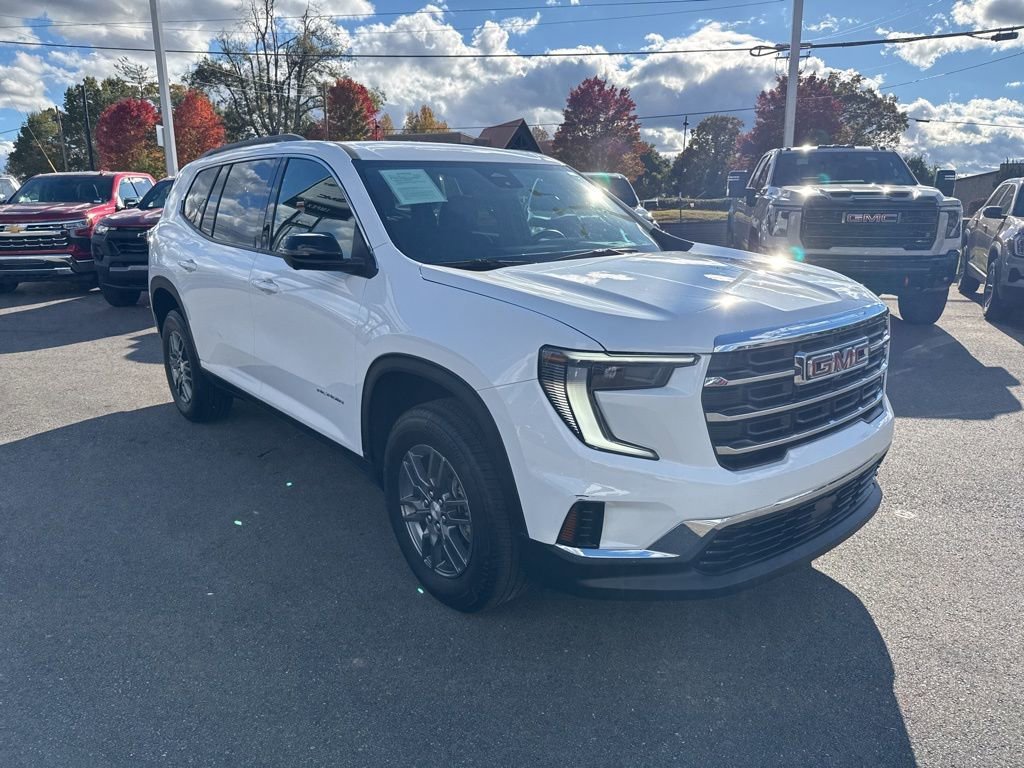 View vehicle photo 7