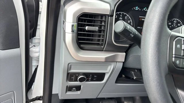 Used 2023 White Ford XL image 23